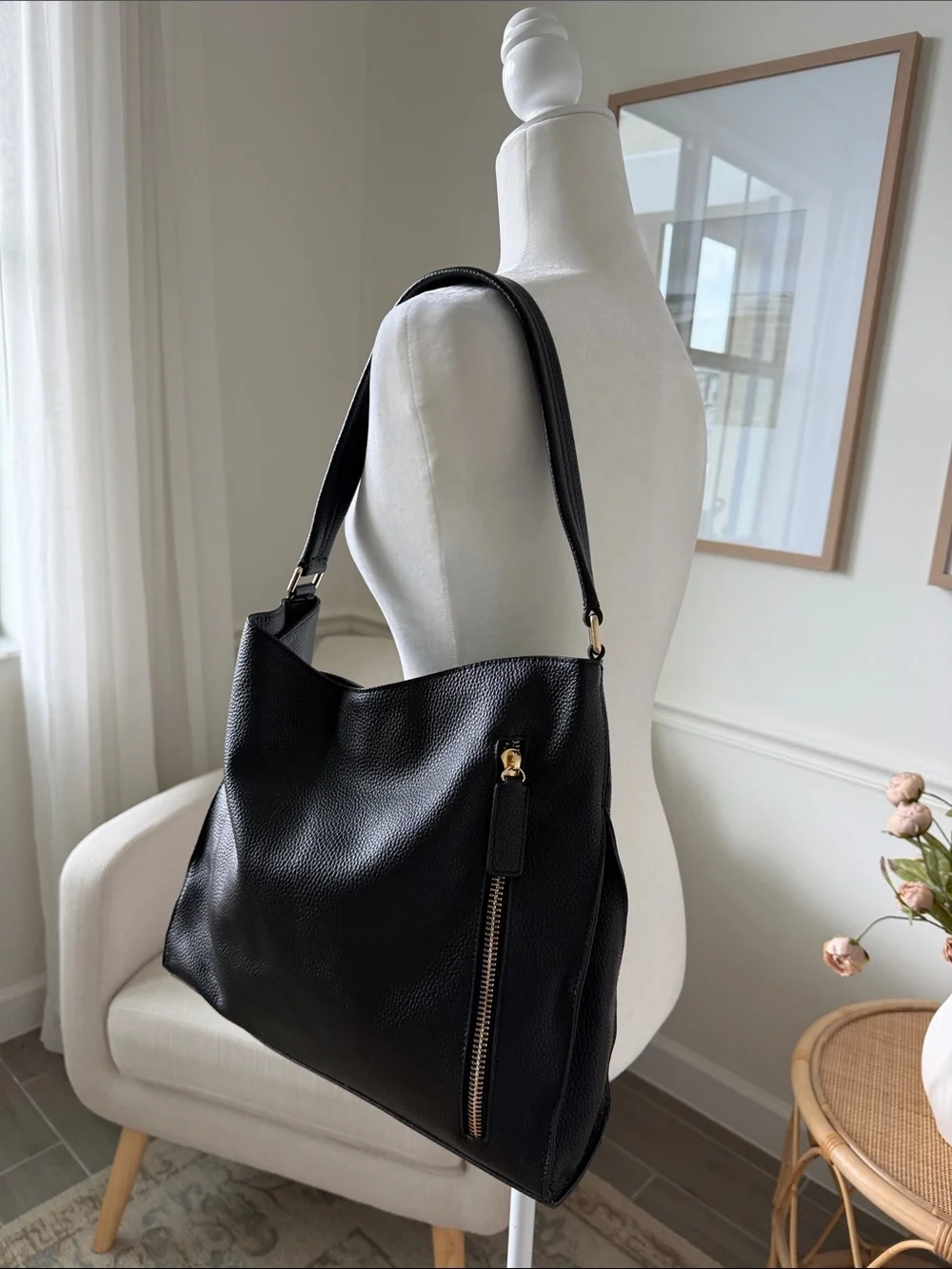 NWOT Tote Le Monde Florence Slouch Bag Black Pebbled Leather Quiet Luxury Hobo